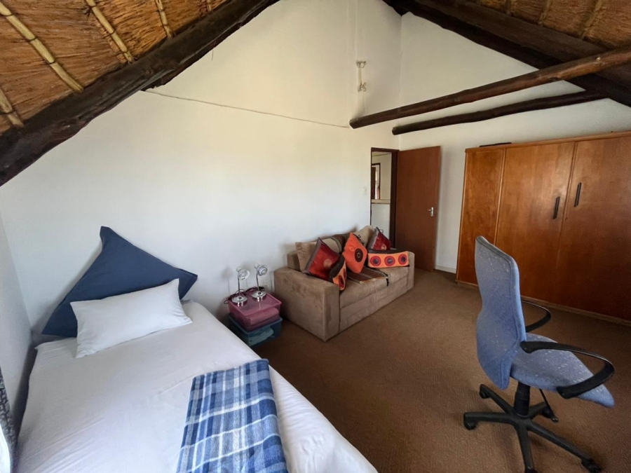 3 Bedroom Property for Sale in Cove Rock Eastern Cape